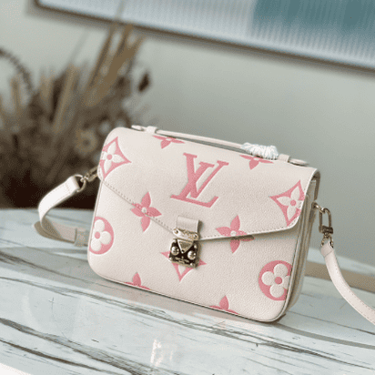 Louis Vuitton Pochette Metis Handbag 80197 | Sandra Bags