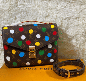 Louis Vuitton LV x YK Pochette Métis handbag 83713 | Sandra Bags