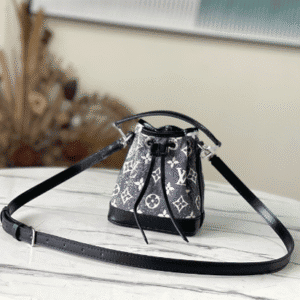 Louis Vuitton Nano Noé Handbag 70092 | Sandra Bags