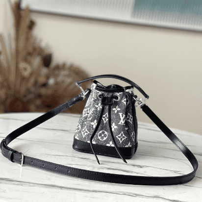 Louis Vuitton Nano Noé Handbag 70092 | Sandra Bags