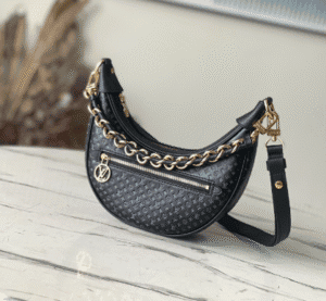 Louis Vuitton Loop bag - Black 90384 | Sandra Bags