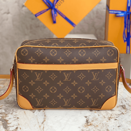 Louis Vuitton Monogram Large Trocadero 27 Handbag 14491 | Sandra Bags