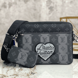 Louis Vuitton Men's Pochette Trio Messenger Bag - Black 89590 | Sandra Bags