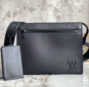 Louis Vuitton Men's Voyage Aerogram Handbag - Black 56454 | Sandra Bags
