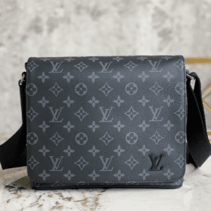 Louis Vuitton Men's DISTRICT Small-Sized Handbag 15355 | Sandra Bags