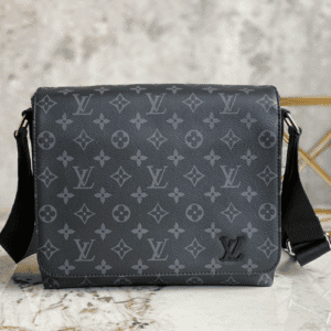 Louis Vuitton Men's District Small-Sized Handbag - Black 95180 | Sandra Bags