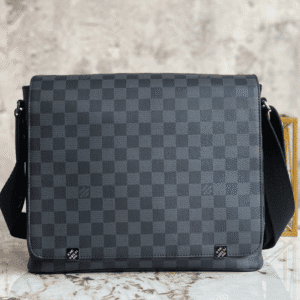 Louis Vuitton Men's DISTRICT Medium Handbag 20199 | Sandra Bags