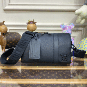 Louis Vuitton Men's Keepal City Handbag - Black 15045 | Sandra Bags