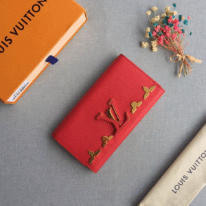 Louis Vuitton Capucines Compact Wallet - Red 90710 | Sandra Bags