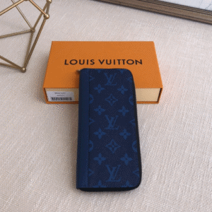 Louis Vuitton Taïgarama Zippy Vertical Wallet - Blue 85674 | Sandra Bags