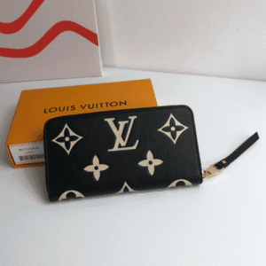 Louis Vuitton Pool Zip Around Wallet - Black 56037 | Sandra Bags