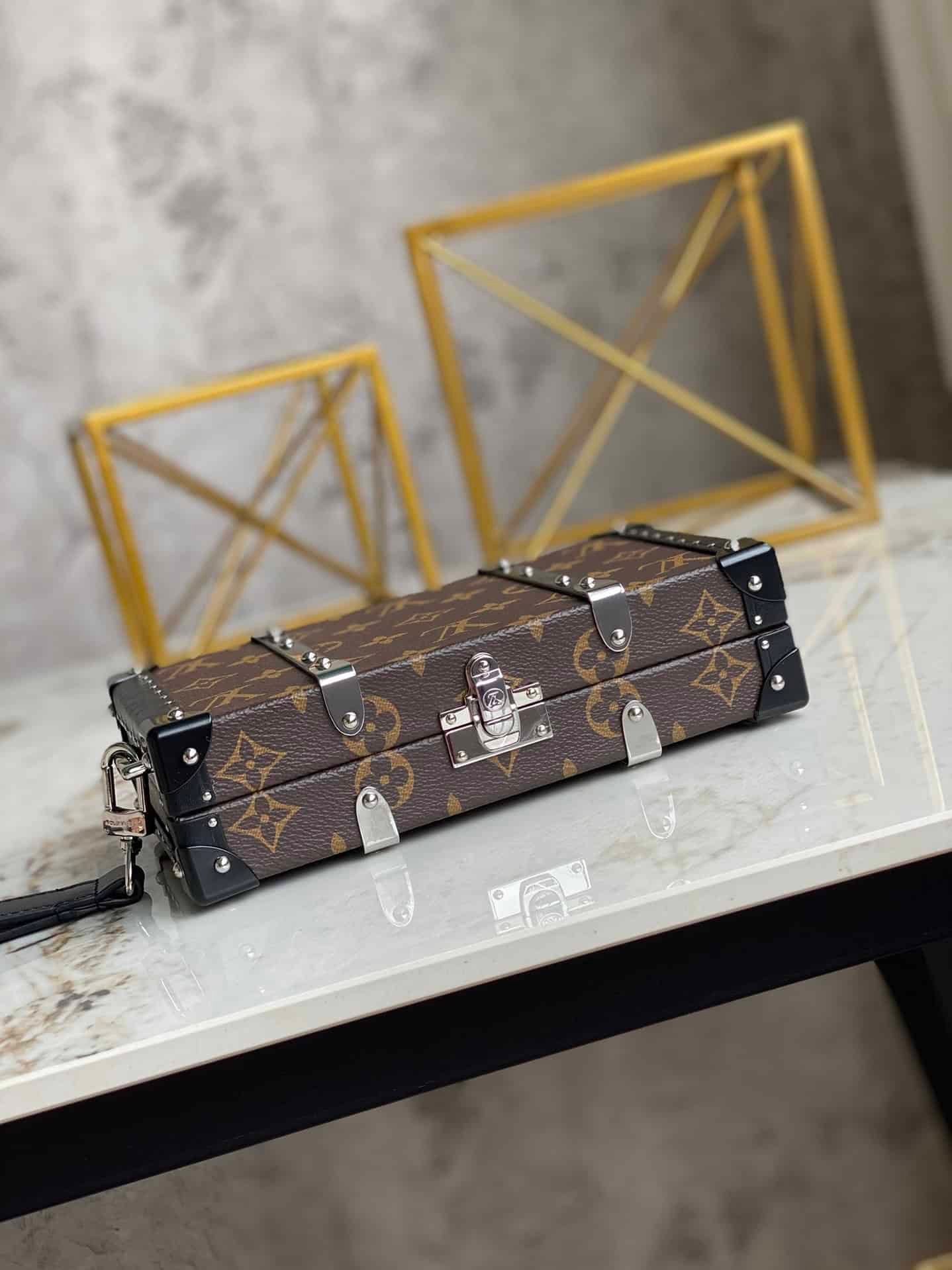 Louis Vuitton Catwalk Wood Box Handbag - Brown 63532 | Sandra Bags - Image 4