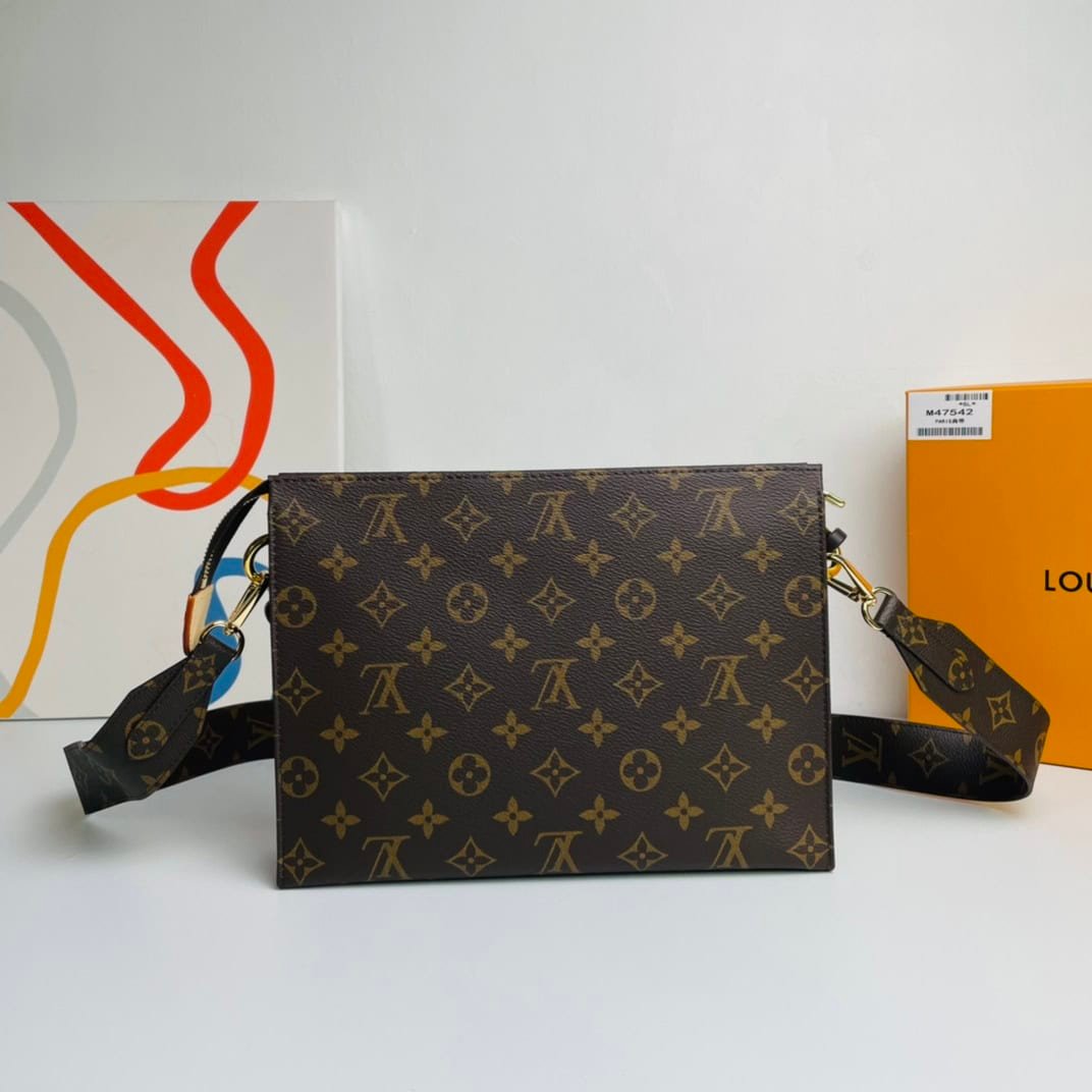 Louis Vuitton Thick Chain Design Shoulder Messenger Bag 98435 | Sandra Bags - Image 5