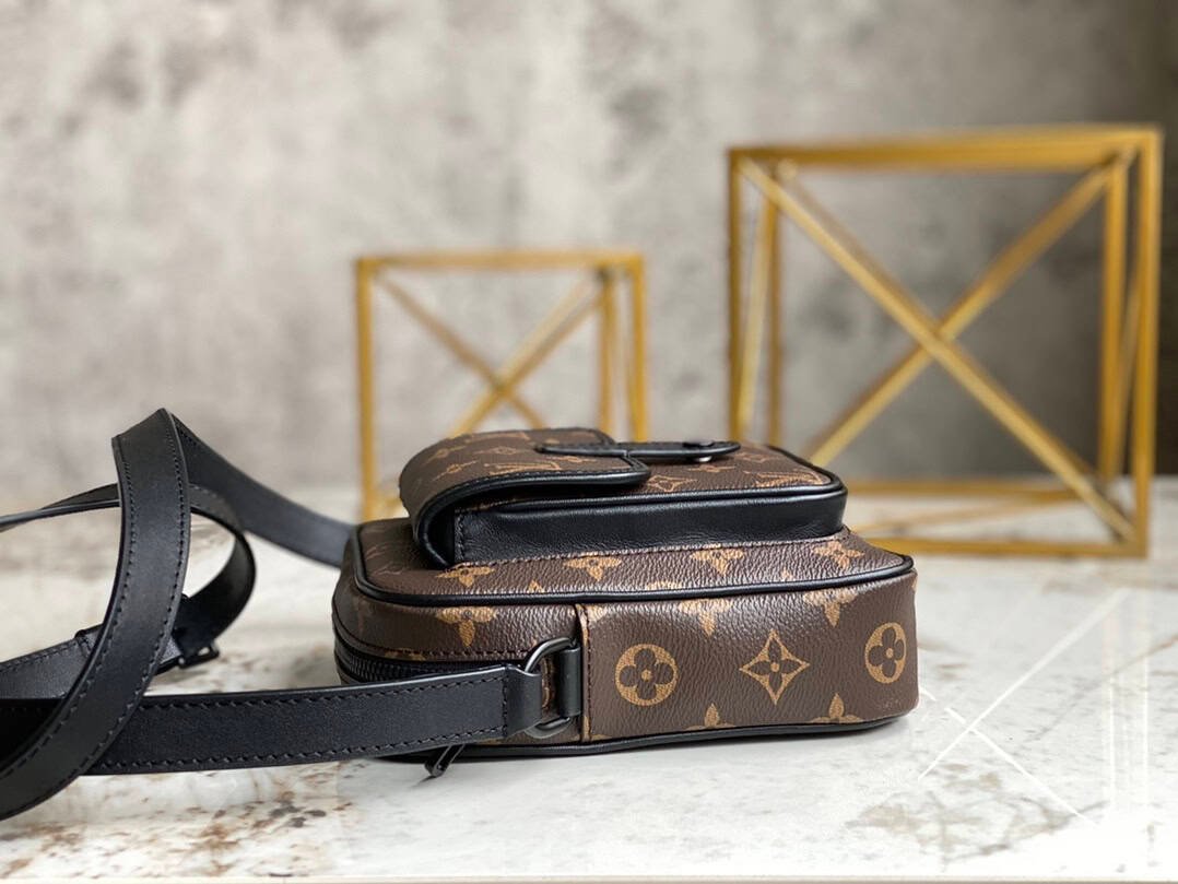 Louis Vuitton Men's Christopher Mini Messenger Handbag 99627 | Sandra Bags - Image 5