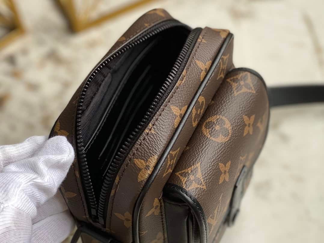 Louis Vuitton Men's Christopher Mini Messenger Handbag 99627 | Sandra Bags - Image 2