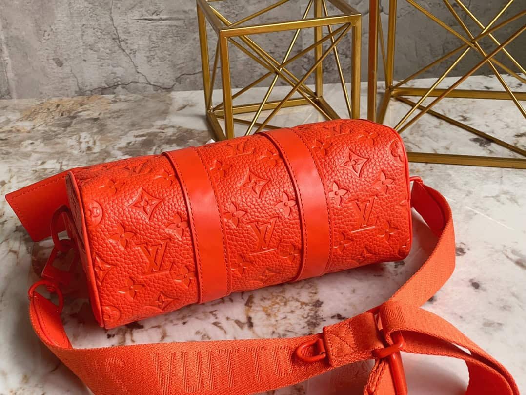 Louis Vuitton Men's Pillow Keepall 25 Handbag - Orange 88351 | Sandra Bags - Image 3