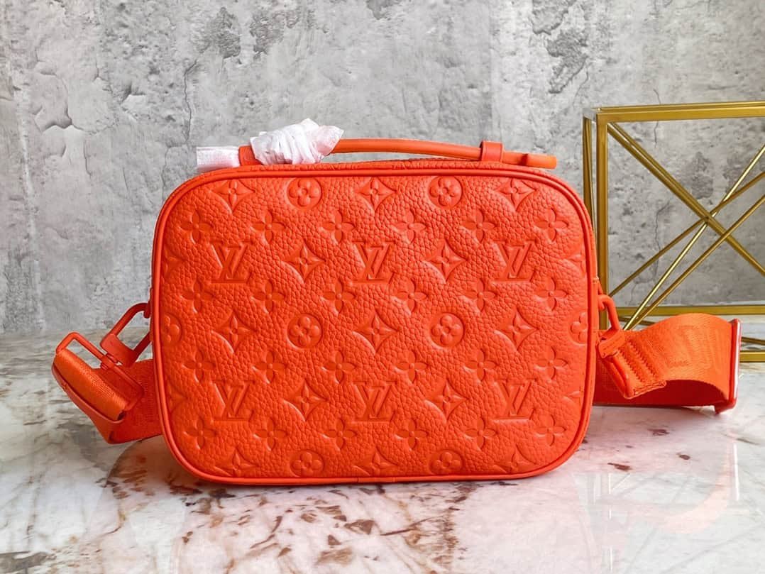 Louis Vuitton Men's S Lock Messenger Bag - Orange 31306 | Sandra Bags - Image 4
