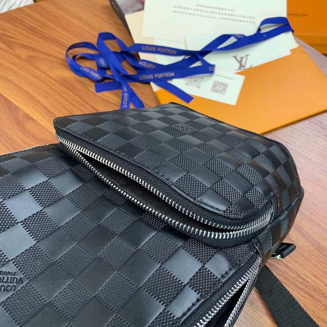 Louis Vuitton Pressed Grid Avenue Shoulder Bag 81825 | Sandra Bags - Image 3