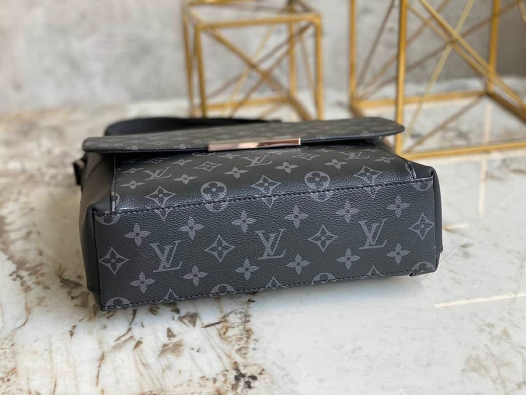 Louis Vuitton Messenger PM Explorer Small Messenger Bag - Black 93624 | Sandra Bags - Image 4