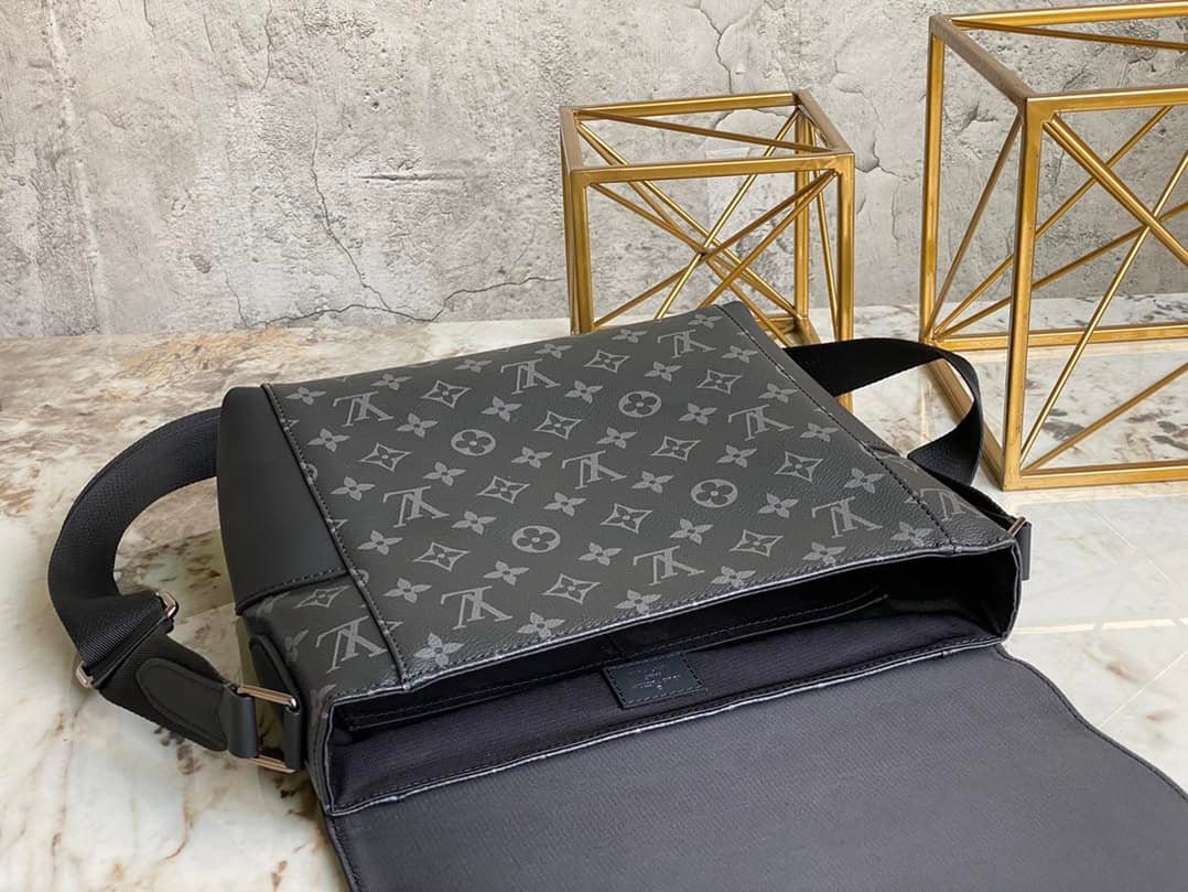 Louis Vuitton Messenger PM Explorer Small Messenger Bag - Black 93624 | Sandra Bags - Image 2