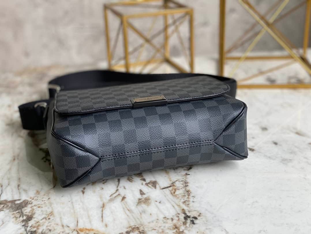 Louis Vuitton District Smaller Messenger Bag - Gray 95393 | Sandra Bags - Image 4