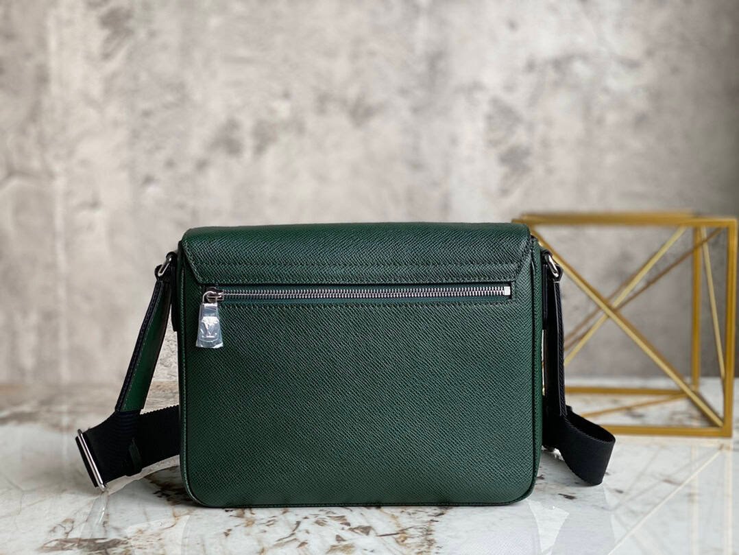 Louis Vuitton District Small Messenger Cross Pattern Bag - Green 51532 | Sandra Bags - Image 3