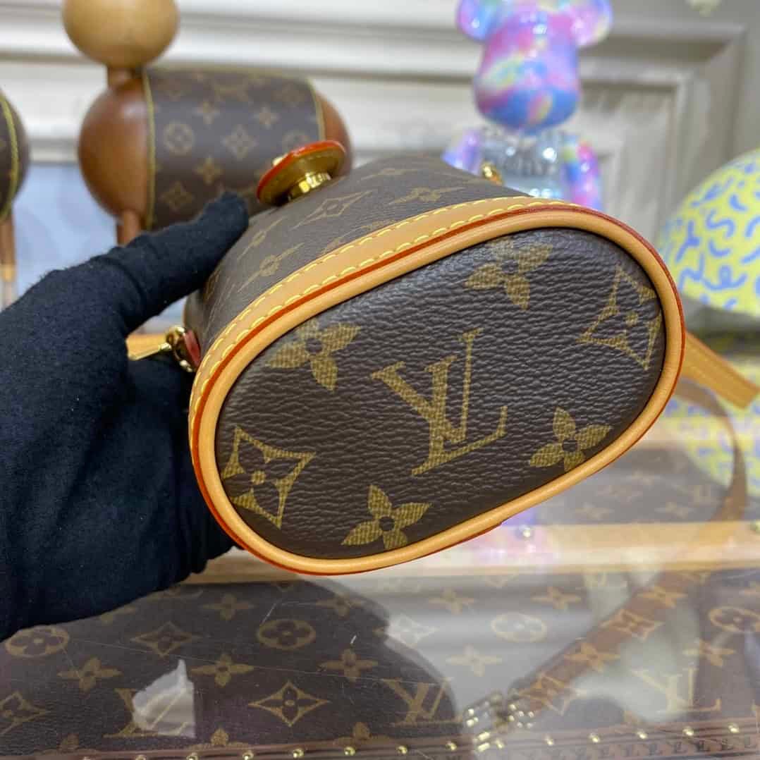 Louis Vuitton Fold Me Mini Cylinder Bag 90819 | Sandra Bags - Image 4