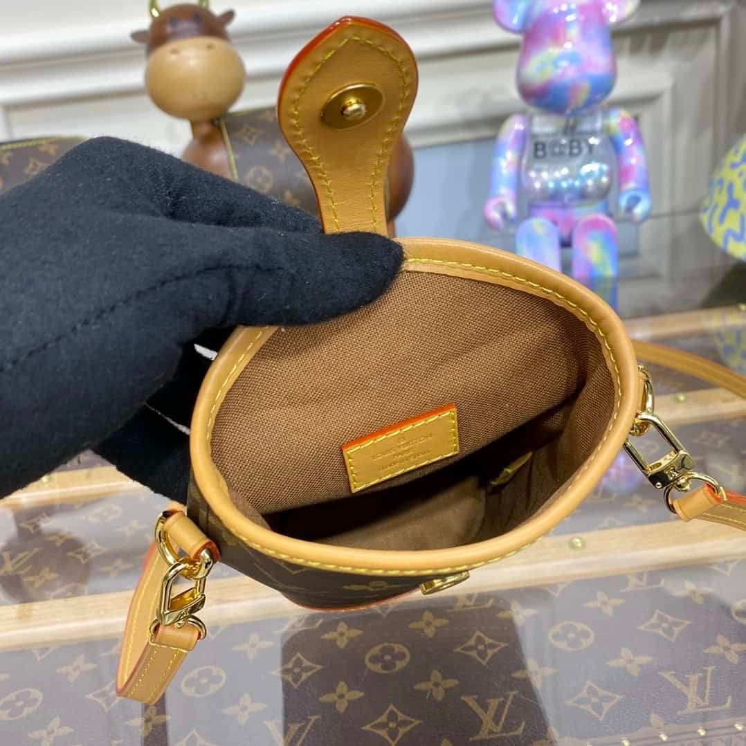 Louis Vuitton Fold Me Mini Cylinder Bag 90819 | Sandra Bags - Image 2