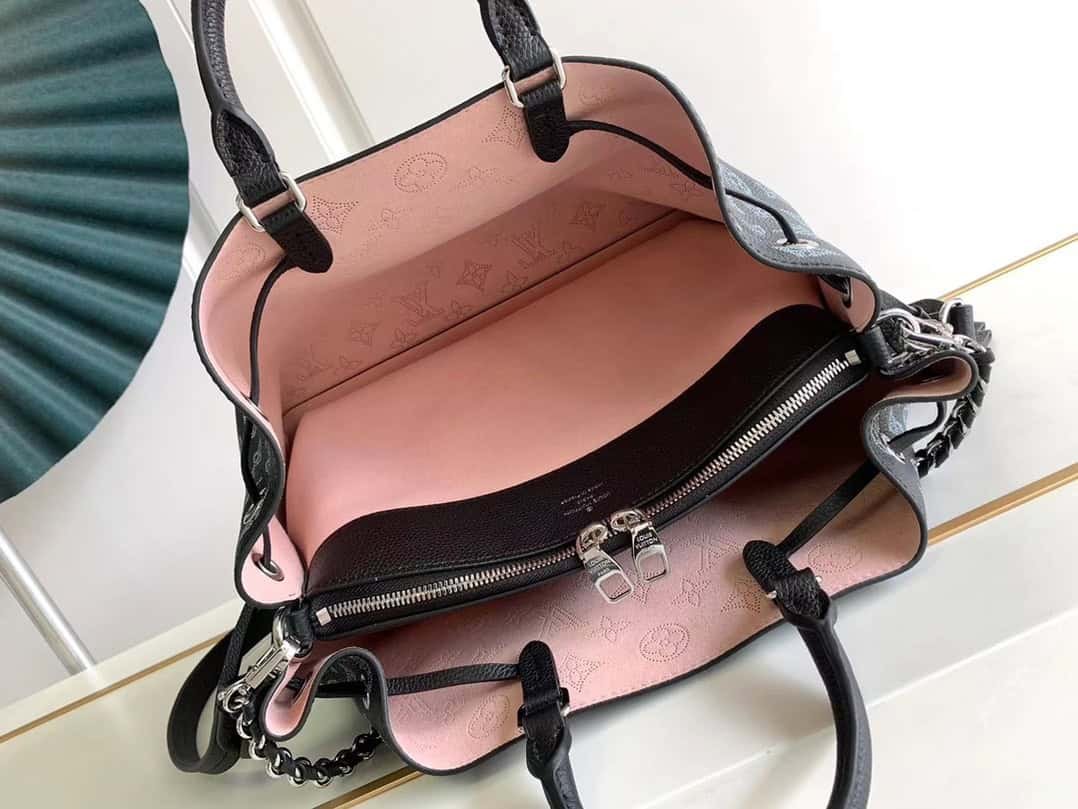 Louis Vuitton Monogram BELLA TOTE Handbag 16132 | Sandra Bags - Image 3