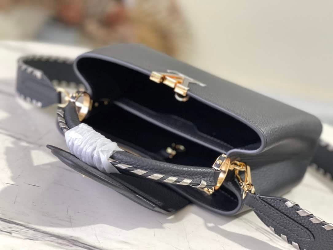 Louis Vuitton Capucines Small Handbag - Black 60172 | Sandra Bags - Image 2