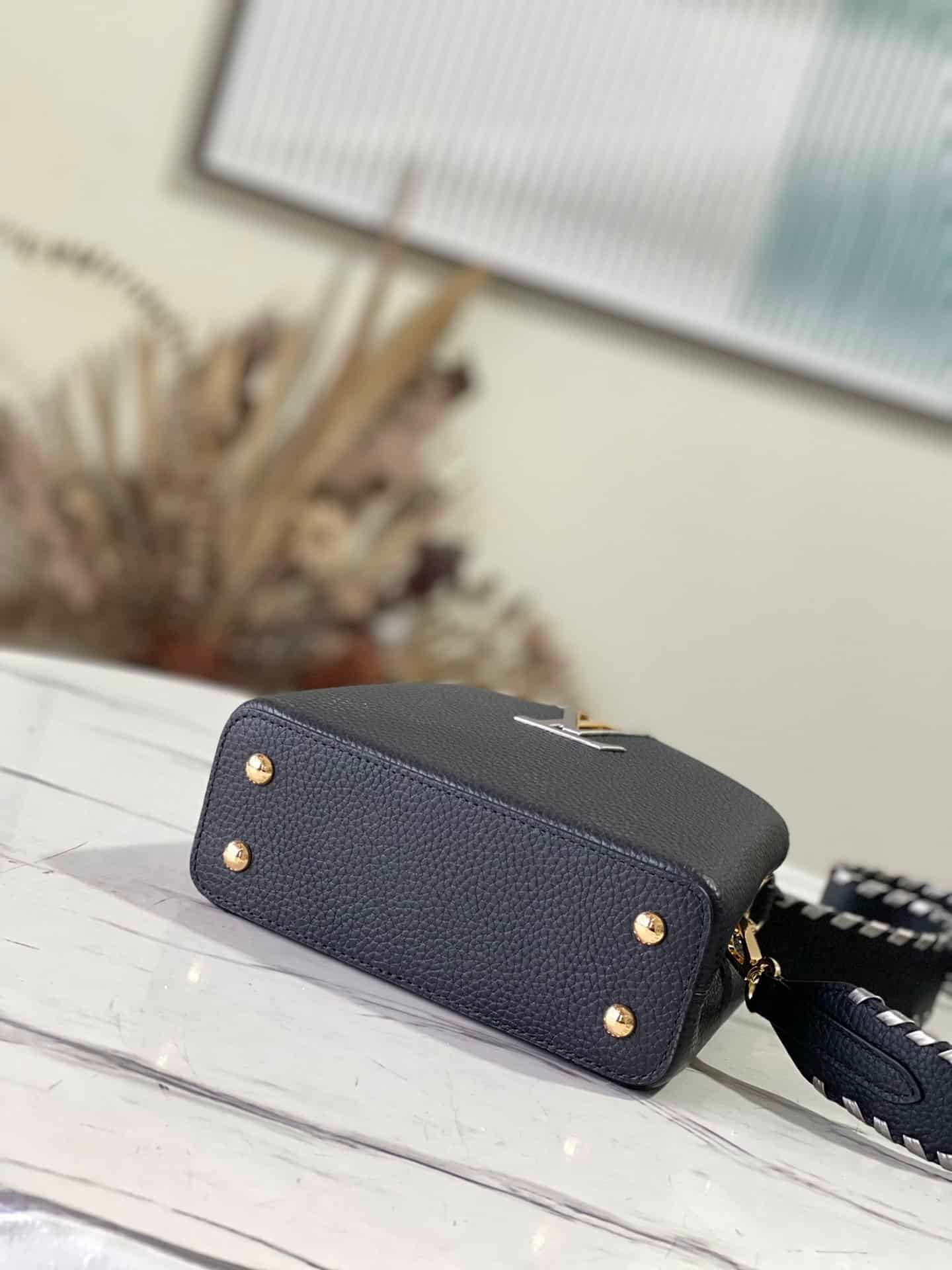 Louis Vuitton Capucines Mini Handbag - Black 73120 | Sandra Bags - Image 3