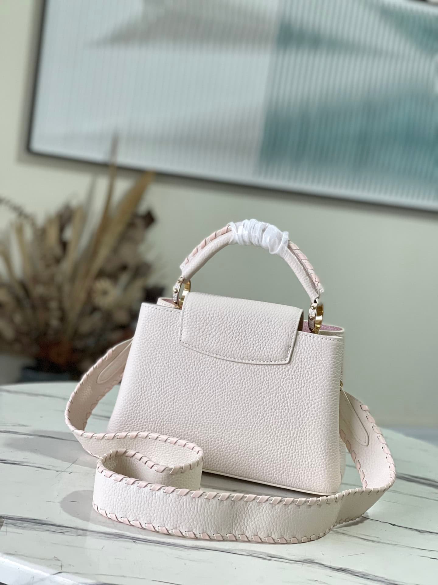 Louis Vuitton Capucines Small Handbag - White 96419 | Sandra Bags - Image 4