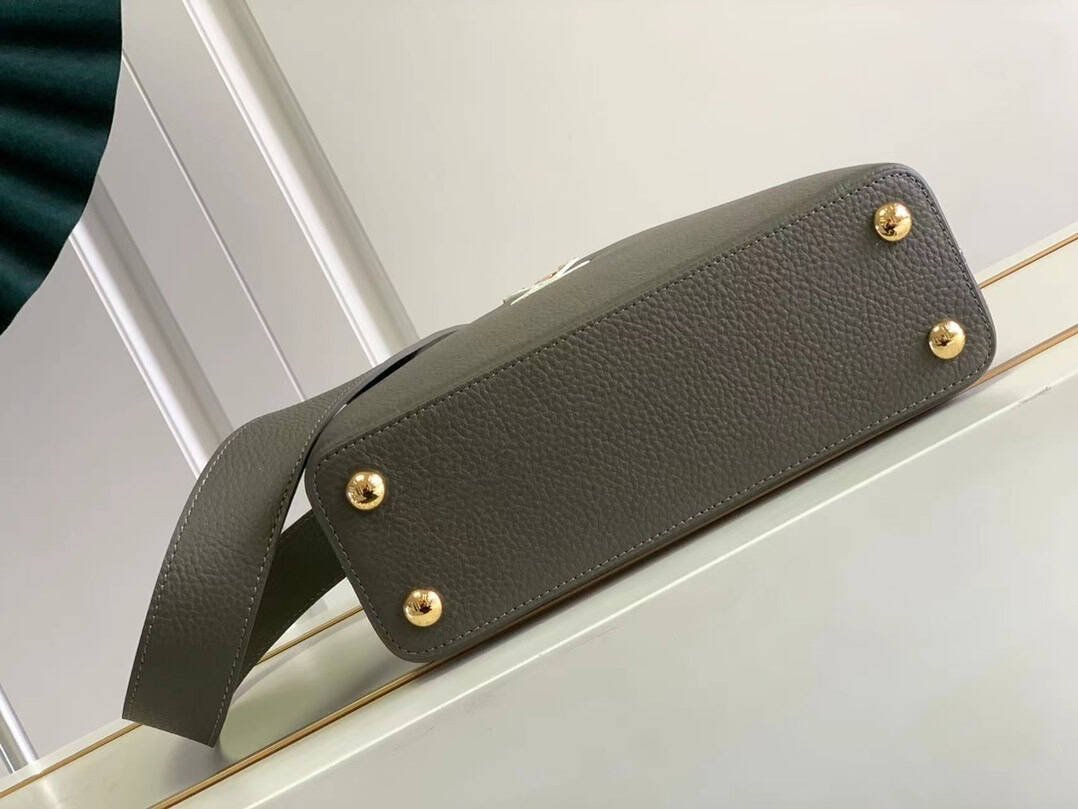 Louis Vuitton Capucines Small MM Bag - Gray 59412 | Sandra Bags - Image 3