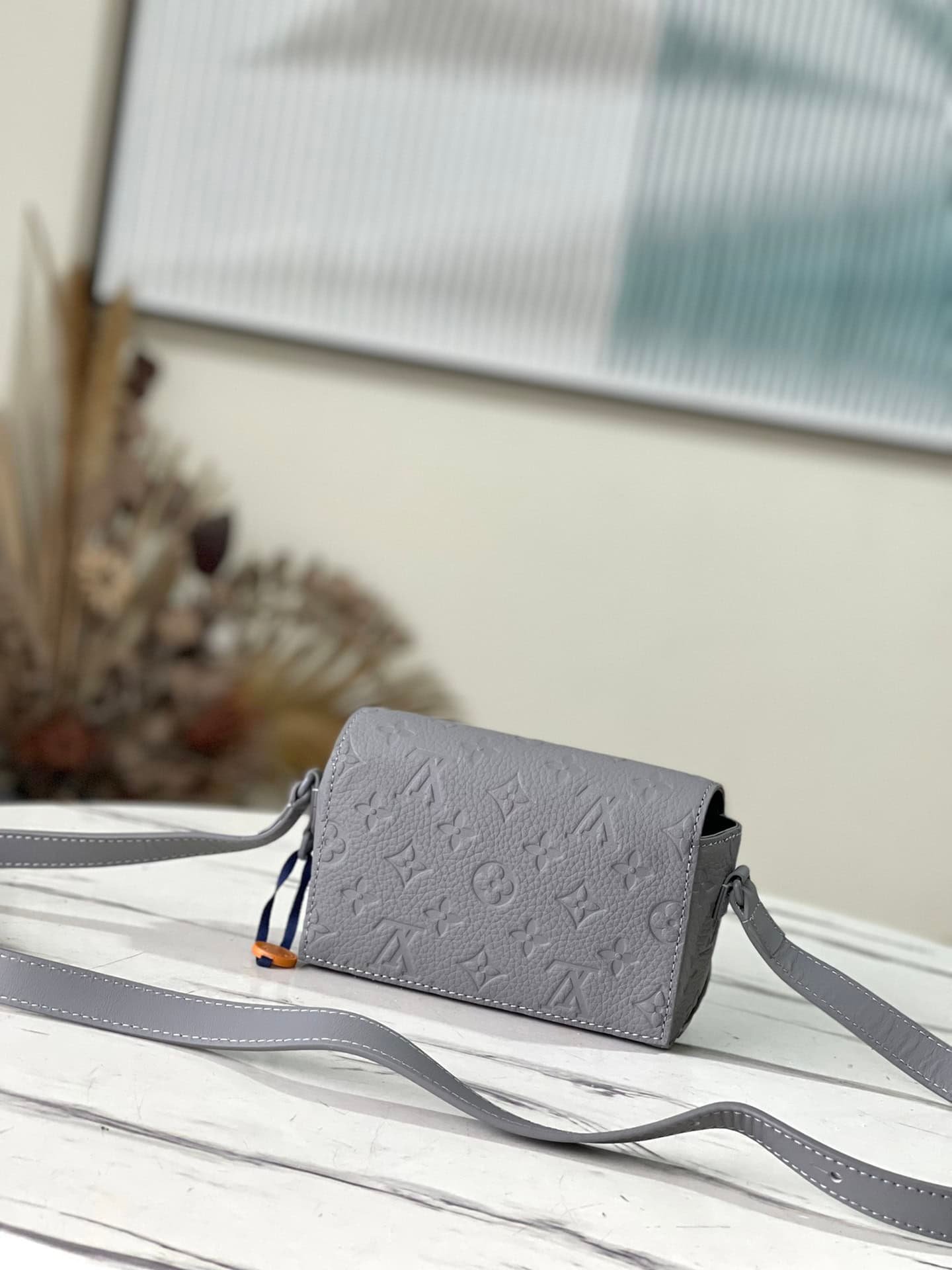 Louis Vuitton Steamer Wearable Wallet - Gray 47902 | Sandra Bags - Image 4