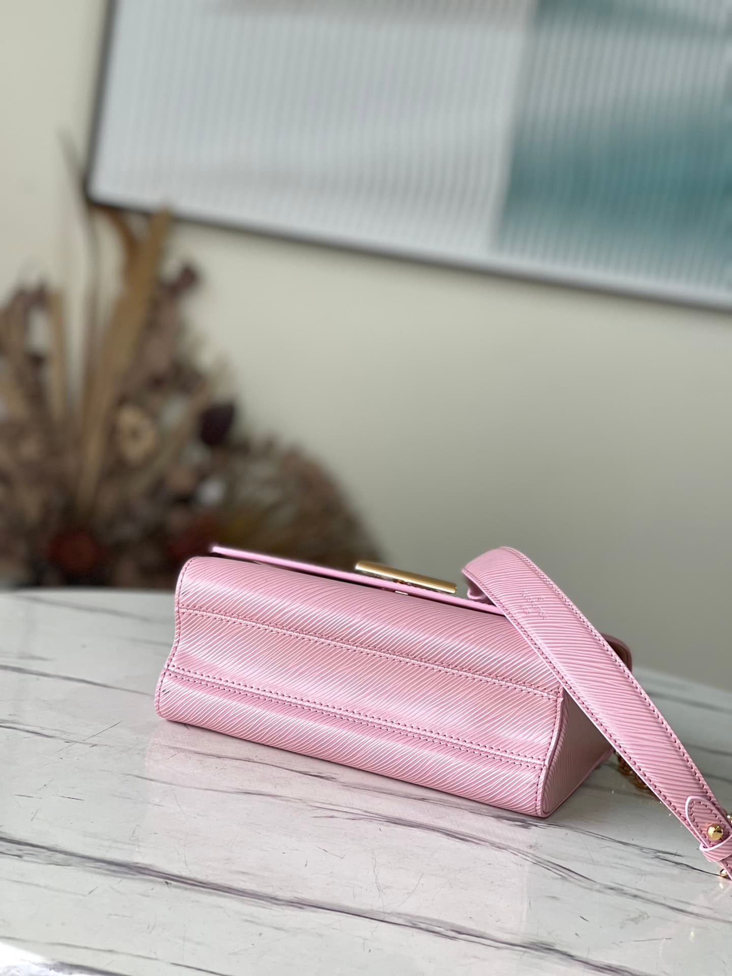 Louis Vuitton Twist Medium Handbag - Pink 77323 | Sandra Bags - Image 2