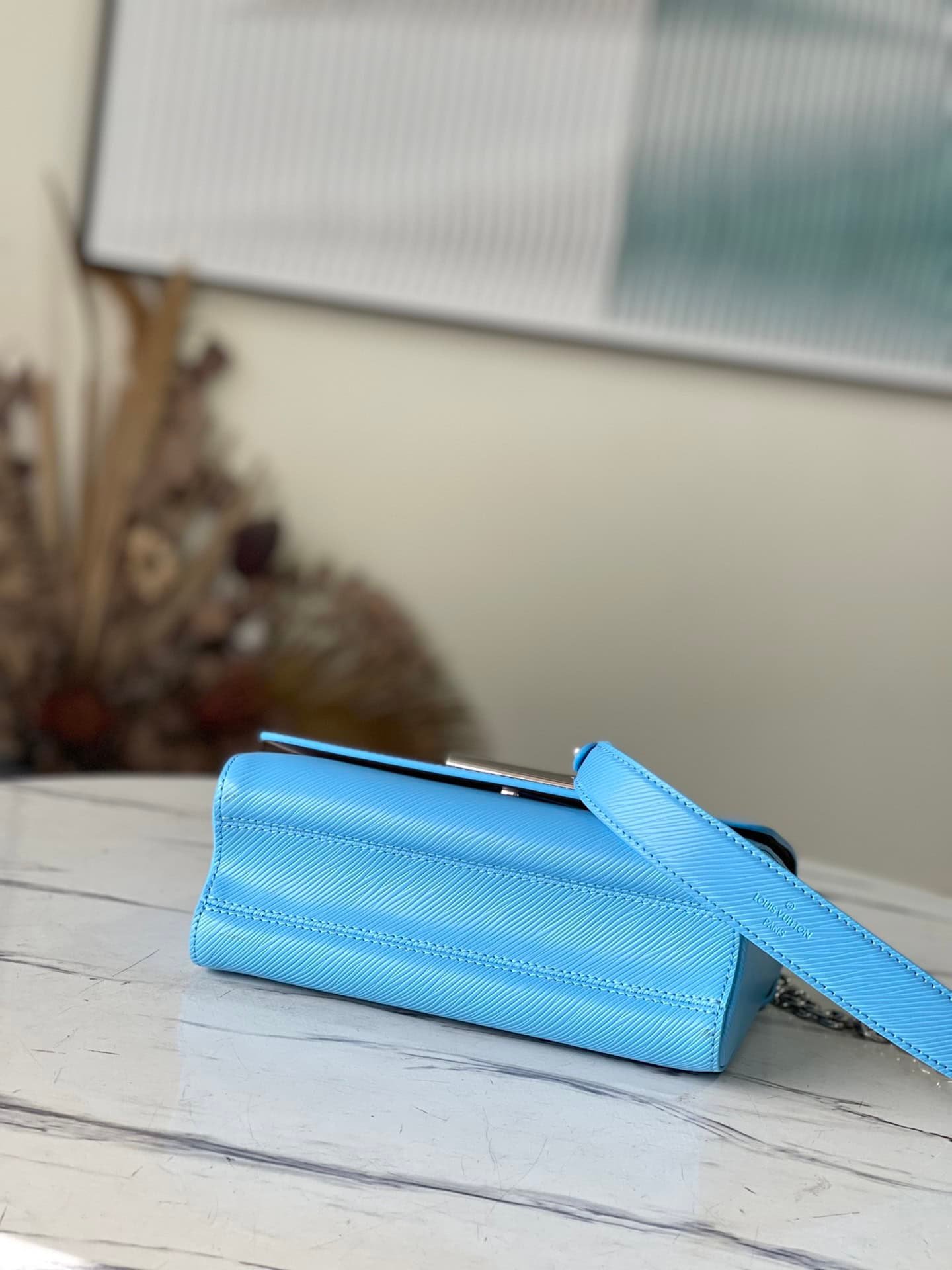 Louis Vuitton Twist Medium Handbag - Blue 56529 | Sandra Bags - Image 4