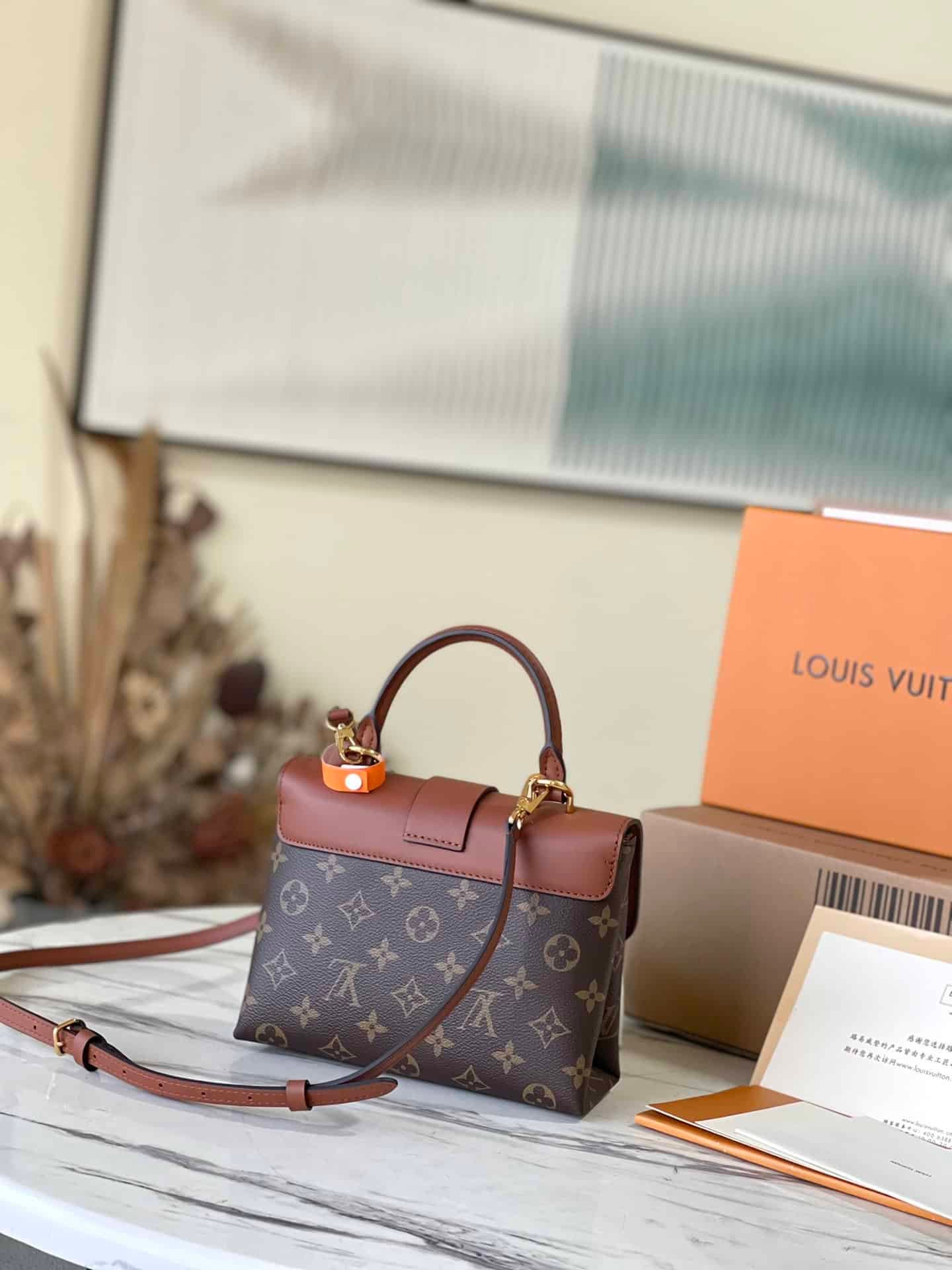 Louis Vuitton Locky BB Bag 36539 | Sandra Bags - Image 3