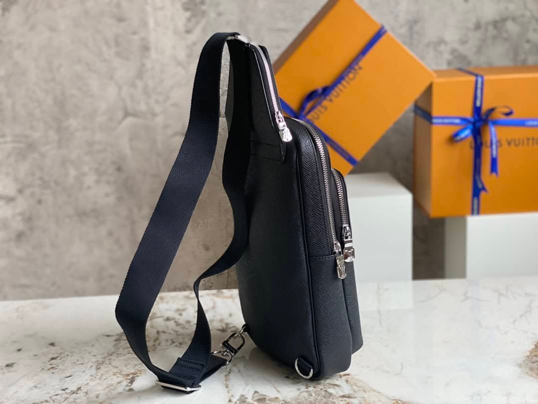 Louis Vuitton Men's Cross Pattern AVENUE Shoulder - Black 62645 | Sandra Bags - Image 4