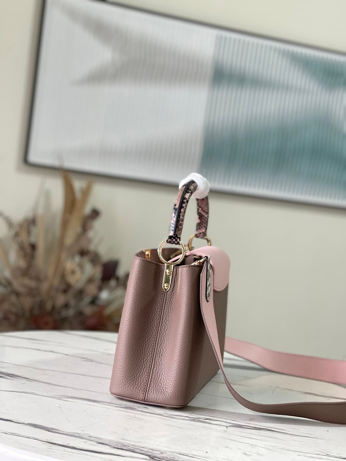 Louis Vuitton Capucines MM Handbag 90046 | Sandra Bags - Image 2