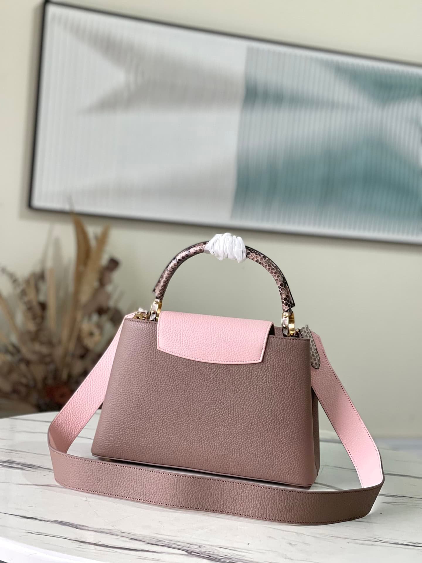 Louis Vuitton Capucines MM Handbag 90046 | Sandra Bags - Image 3