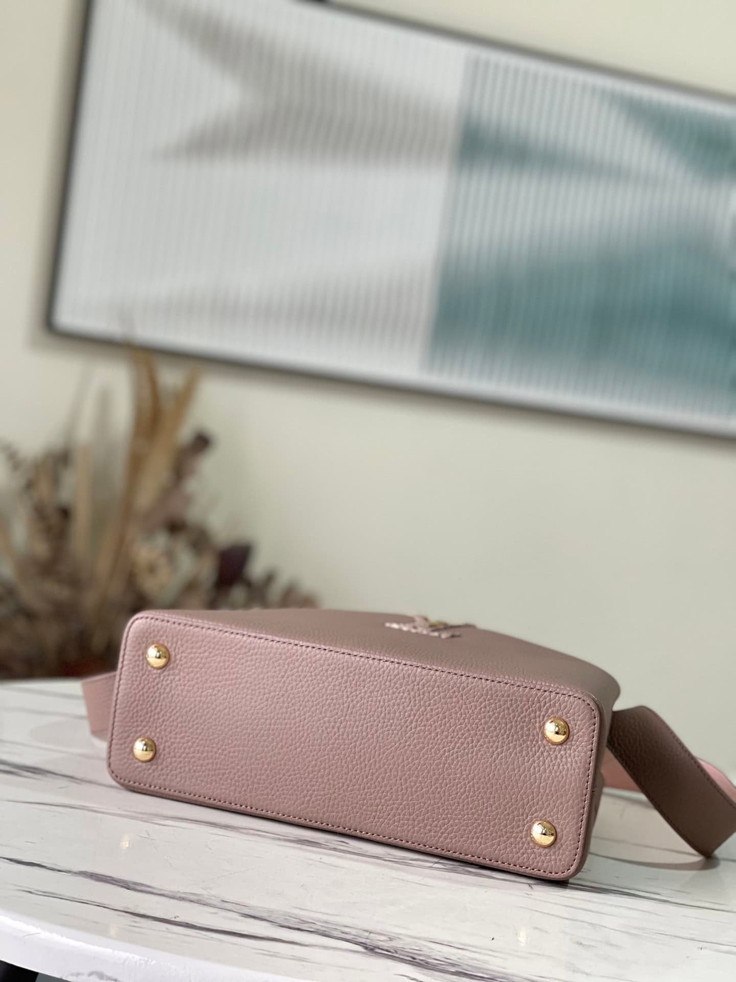 Louis Vuitton Capucines MM Handbag 90046 | Sandra Bags - Image 5