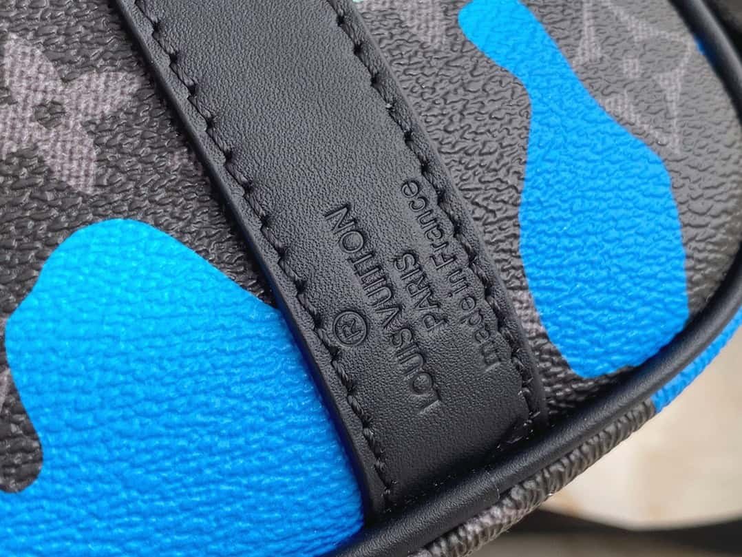 Louis Vuitton Keepall 25 Men's Pillow Bag 16401 | Sandra Bags - Image 2