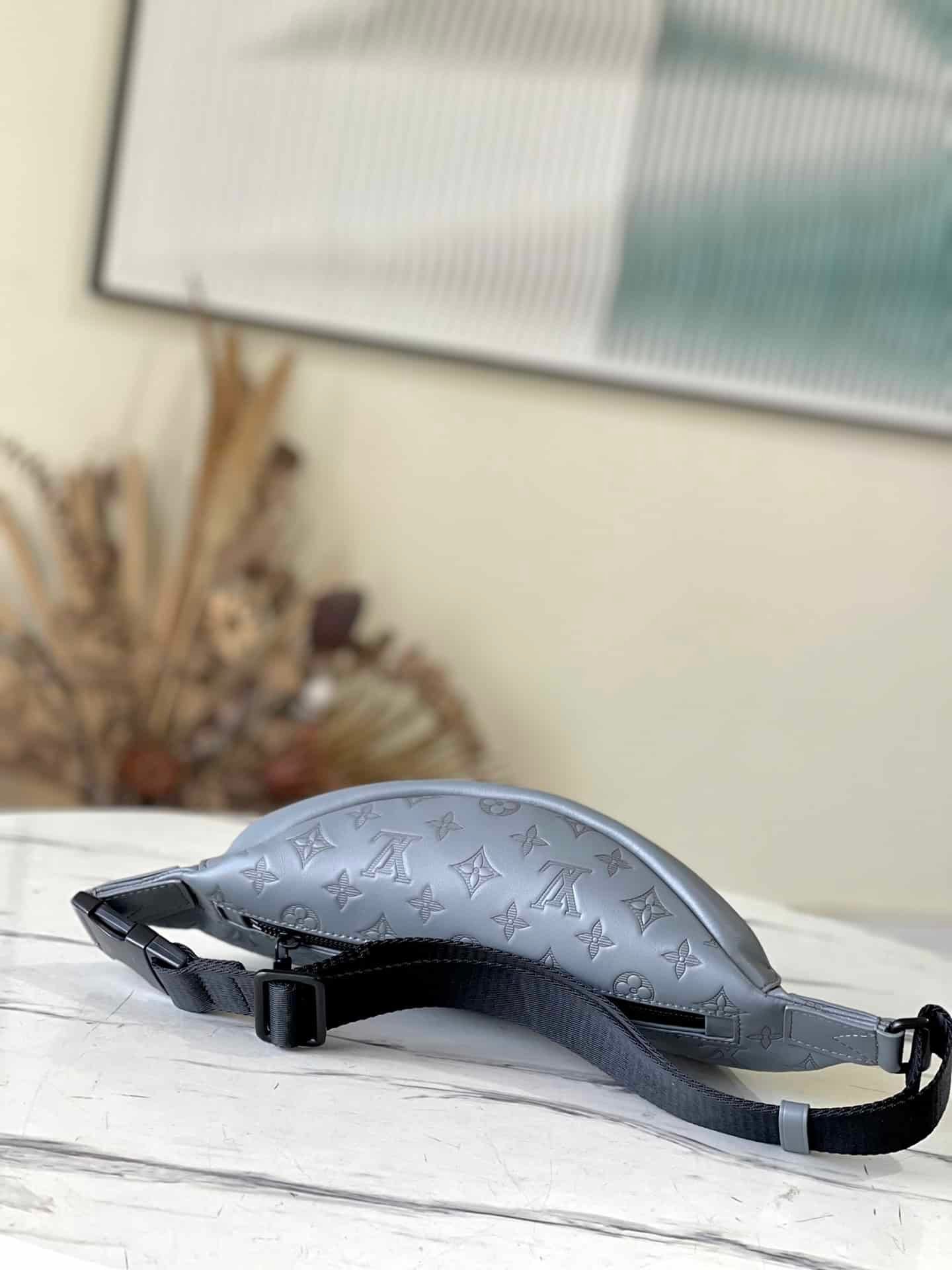 Louis Vuitton Fanny Pack Bag - Gray 52944 | Sandra Bags - Image 5