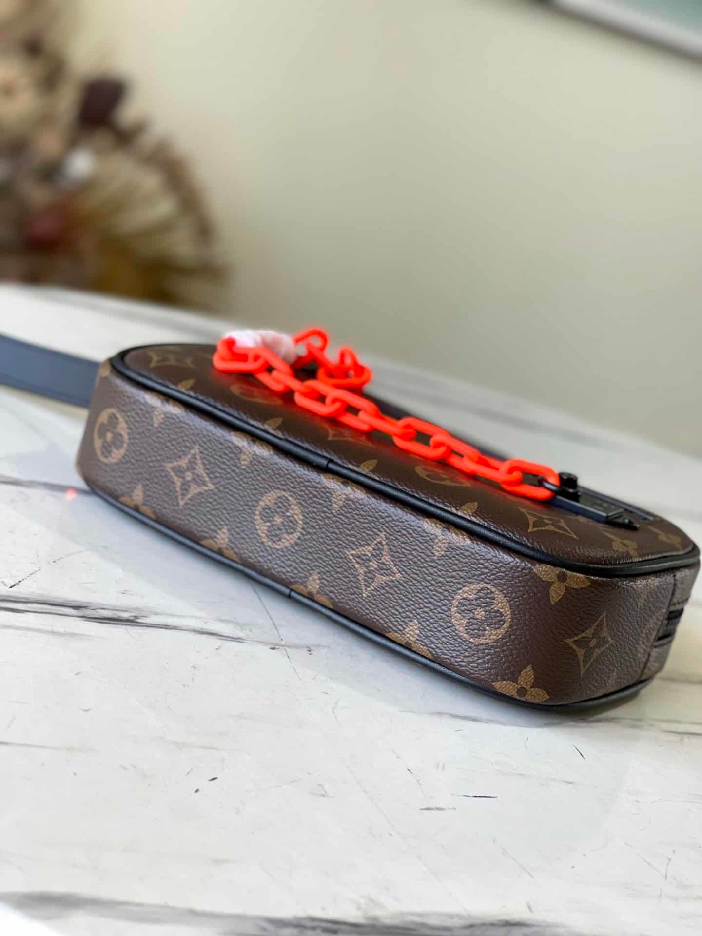 Louis Vuitton Virgil Abhol Chain Clutch Bag 51103 | Sandra Bags - Image 4