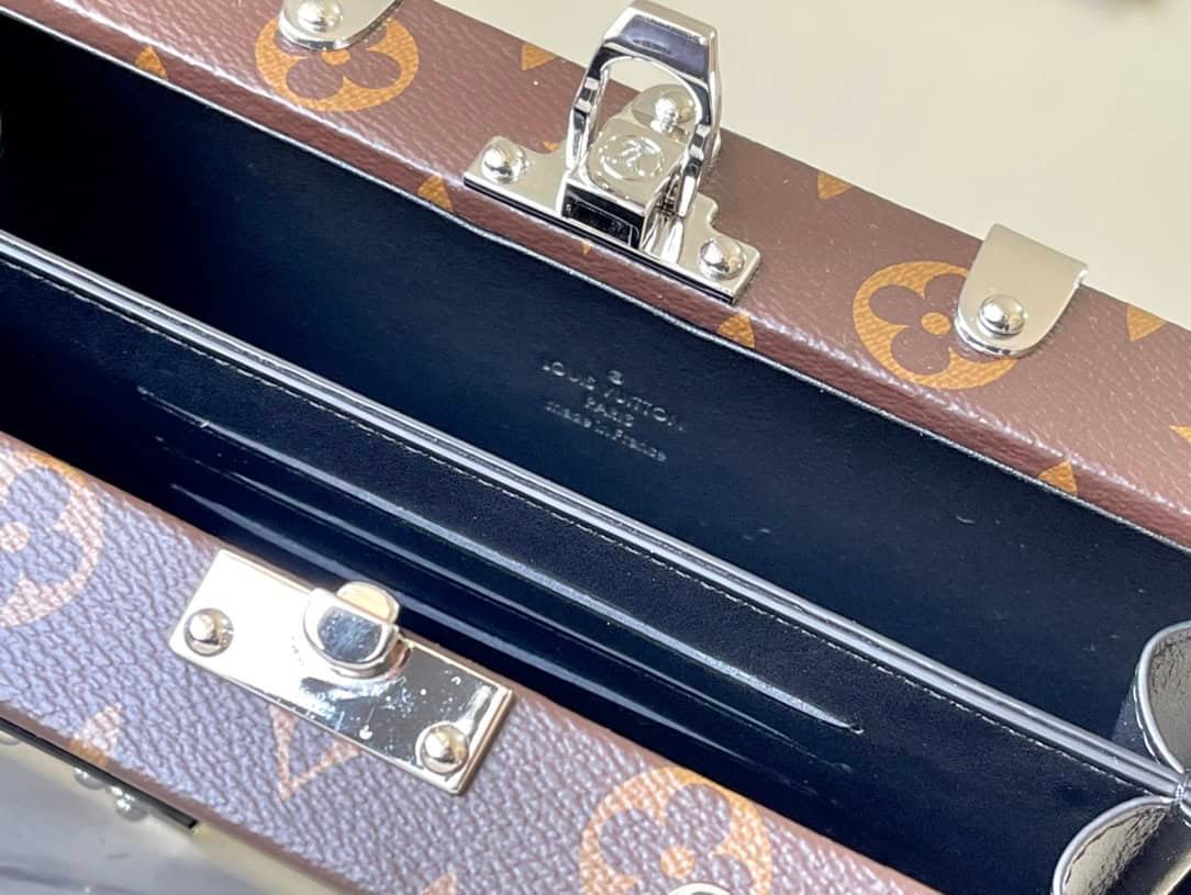 Louis Vuitton Trunk Small Hard Case 82676 | Sandra Bags - Image 2