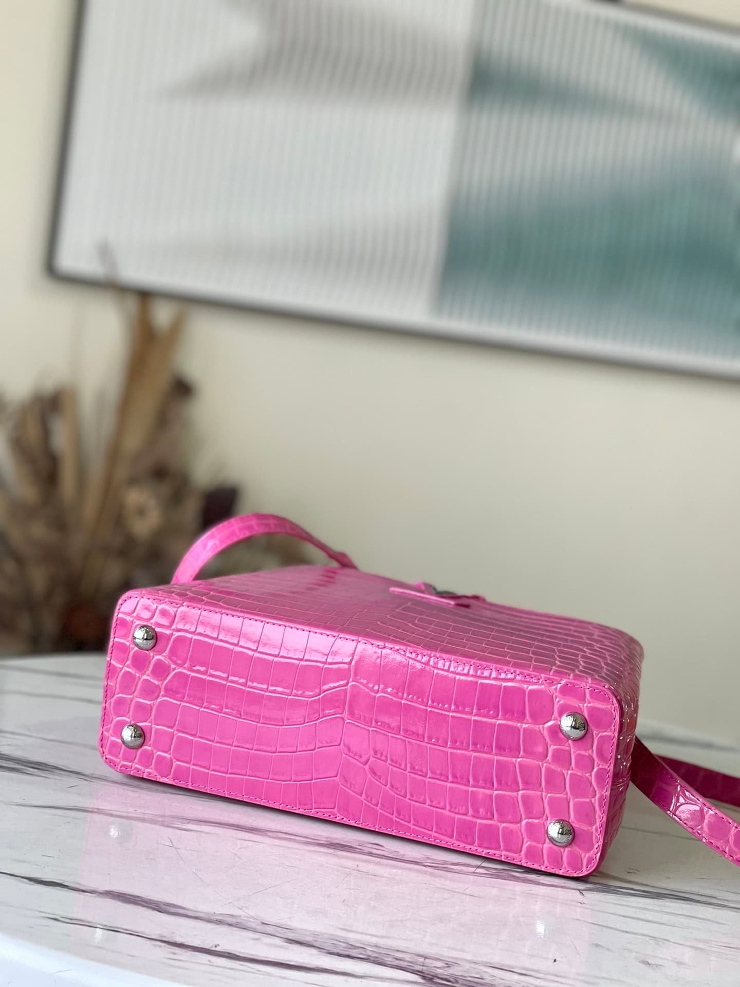 Louis Vuitton Precious Capucines Medium Handbag - Rose Red 54497 | Sandra Bags - Image 3