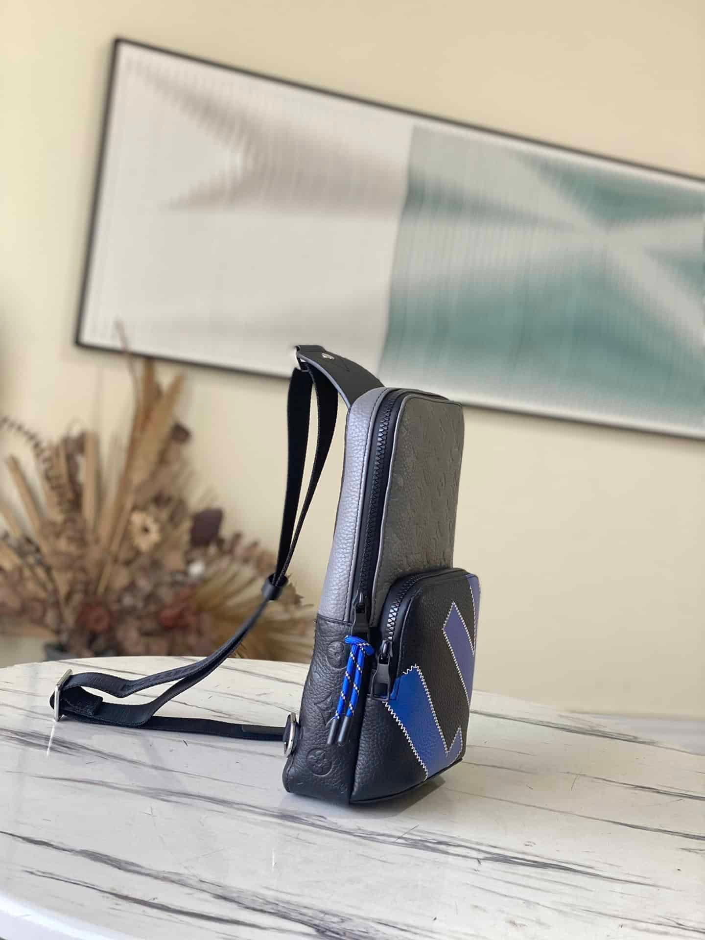 Louis Vuitton Damier Graphite Canvas Shoulder Bag 44318 | Sandra Bags - Image 4