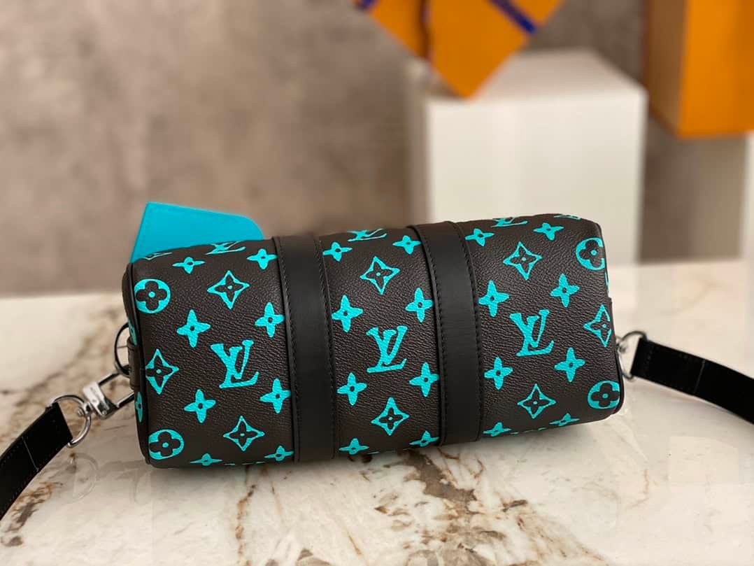 Louis Vuitton Keepall 25 Handbag for Men - Blue/Green 74401 | Sandra Bags - Image 3