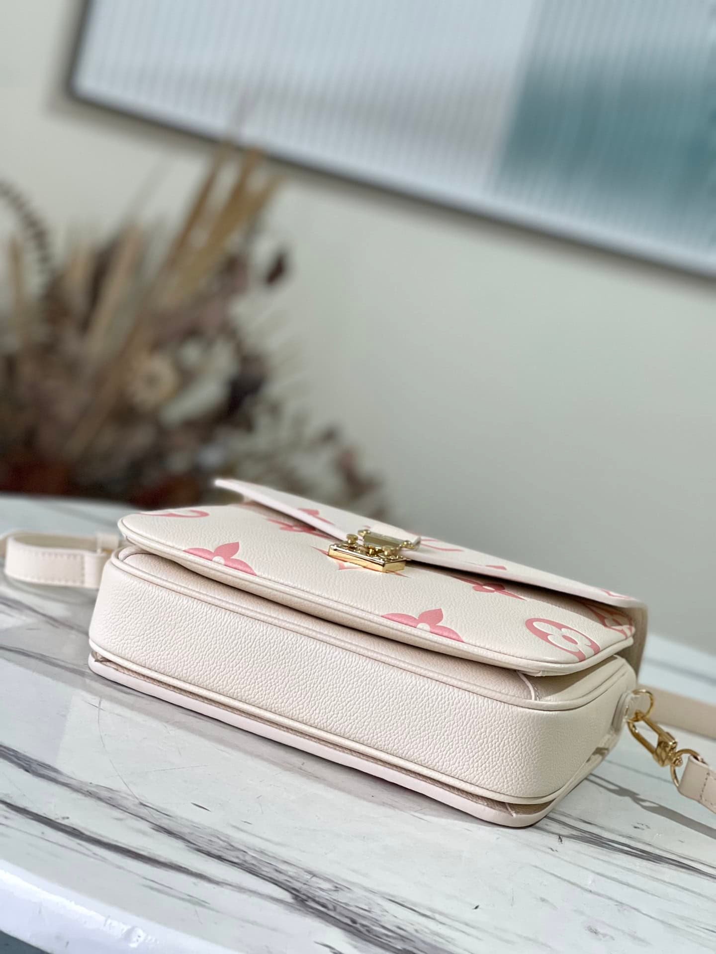 Louis Vuitton Pochette Metis Handbag 80197 | Sandra Bags - Image 5