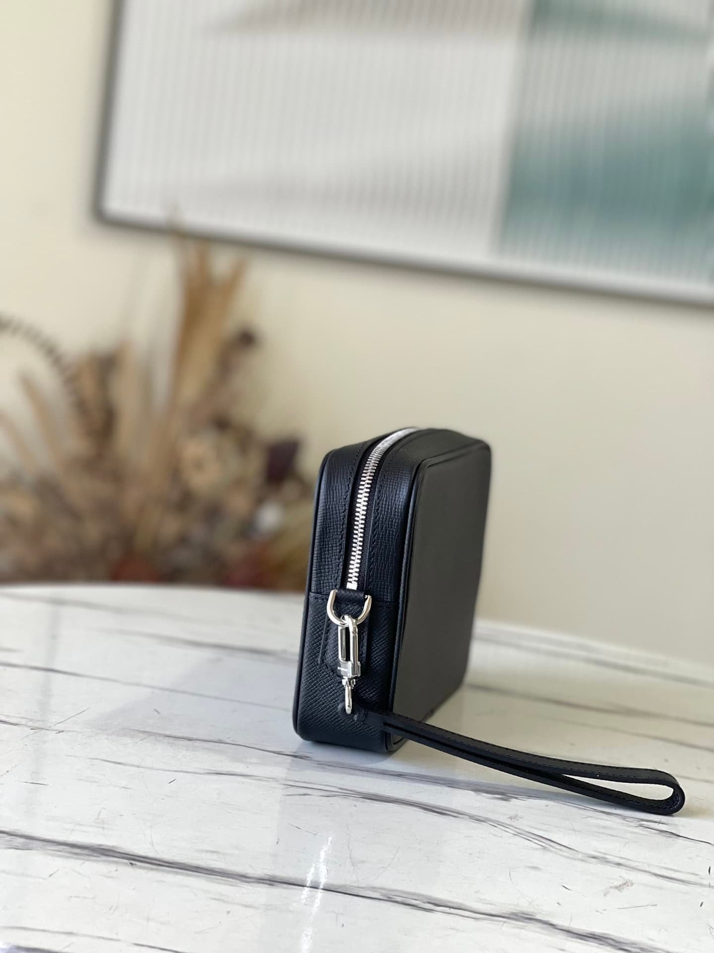 Louis Vuitton Cross-Grain Handbag 50954 | Sandra Bags - Image 2